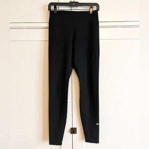 Nike Women’s Classic Black Leggings